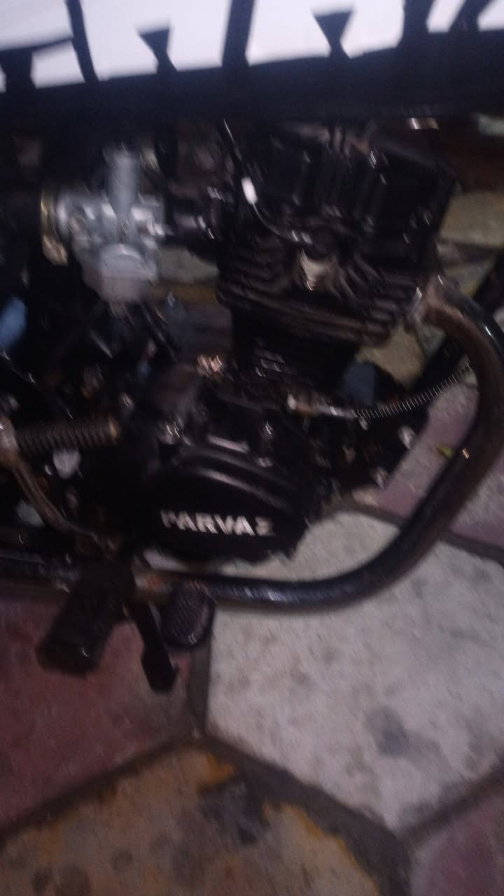 سلام عليكم اخوان دراجه ايراني نامه بس مكينه برفاز مكينه جديده صارلهه شهر ونص من شاده وحته ما طالع بيه يعني بعده ما ساحكه ودراجه نضيفه كله ستوه معمره سعر 450 ودراجه ادوات ادوات ادوات مكاني لبصره لقبله وهاذ رغمي متواجد 24 ساعه *********** لمو شراي لا يراسل
