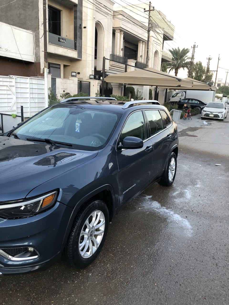 السلام عليكم جيب بزون وارد امريكي موديل 2019 محرك 2400 للبيع مكان بغداد السعر 115 ورقه 
***********
