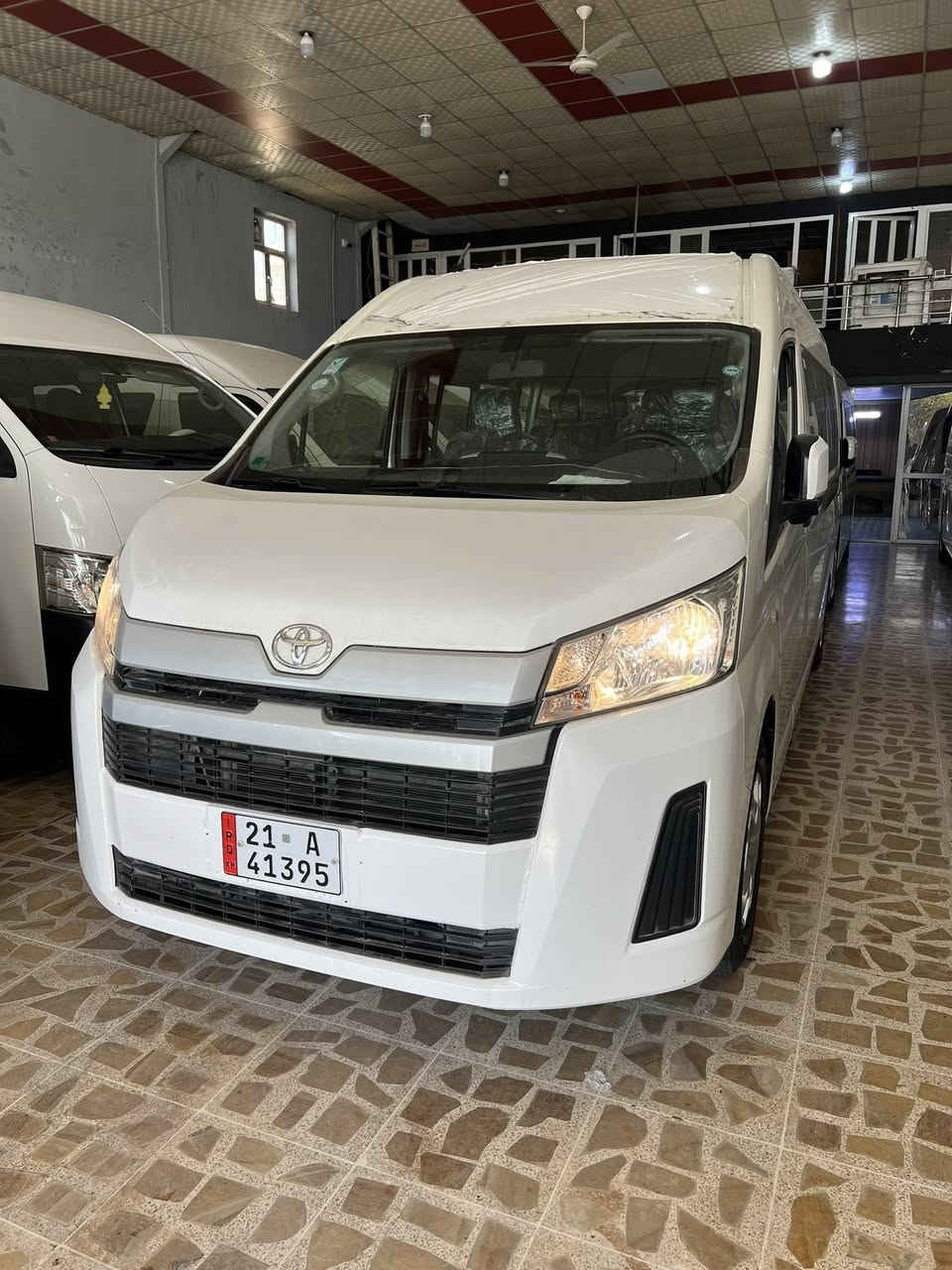 اللهم صلی علی نبینا محمد
تویوتا هـایس
مودیل ٢٠٢٣
ربع فول 
ماشیة ٨٨ الف كم
كیر عادي 
بیها شویة تعدیل بجاملغ خلفي
جامین تفتح
سویج ریموت
كشنات خلفي ٤
سعر//٣٧،٠٠٠$
***********
عنوان// اربیل
