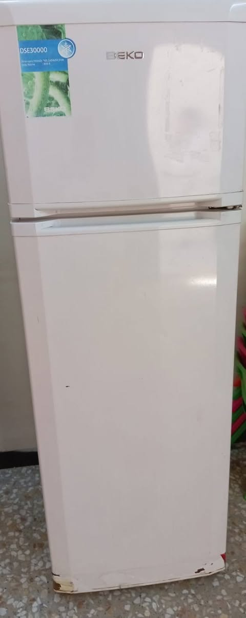 للبيع مكاني بغداد للتواصل ع رقم ***********
