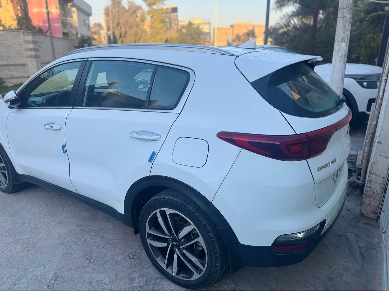 سبورتج 20  خليجي

نص مواصفات 

بصمه 

تحكمات ستيرن جهتين 

تشغيل عن بعد 

قطعتين تبريد 

مري كهرباء 

اشاير بالمري 

سياره بيها نص قطعه سونارها موجود 

سعر 200 و بيها مجال 

مكان السياره بغداد حي القادسية 

للاستفسار *********** بغداد, العراق
