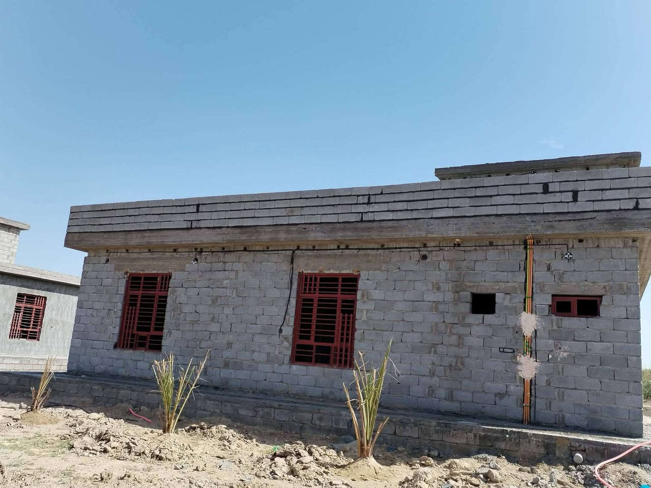 السلام عليكم خلفه بناء بلوك ***********
