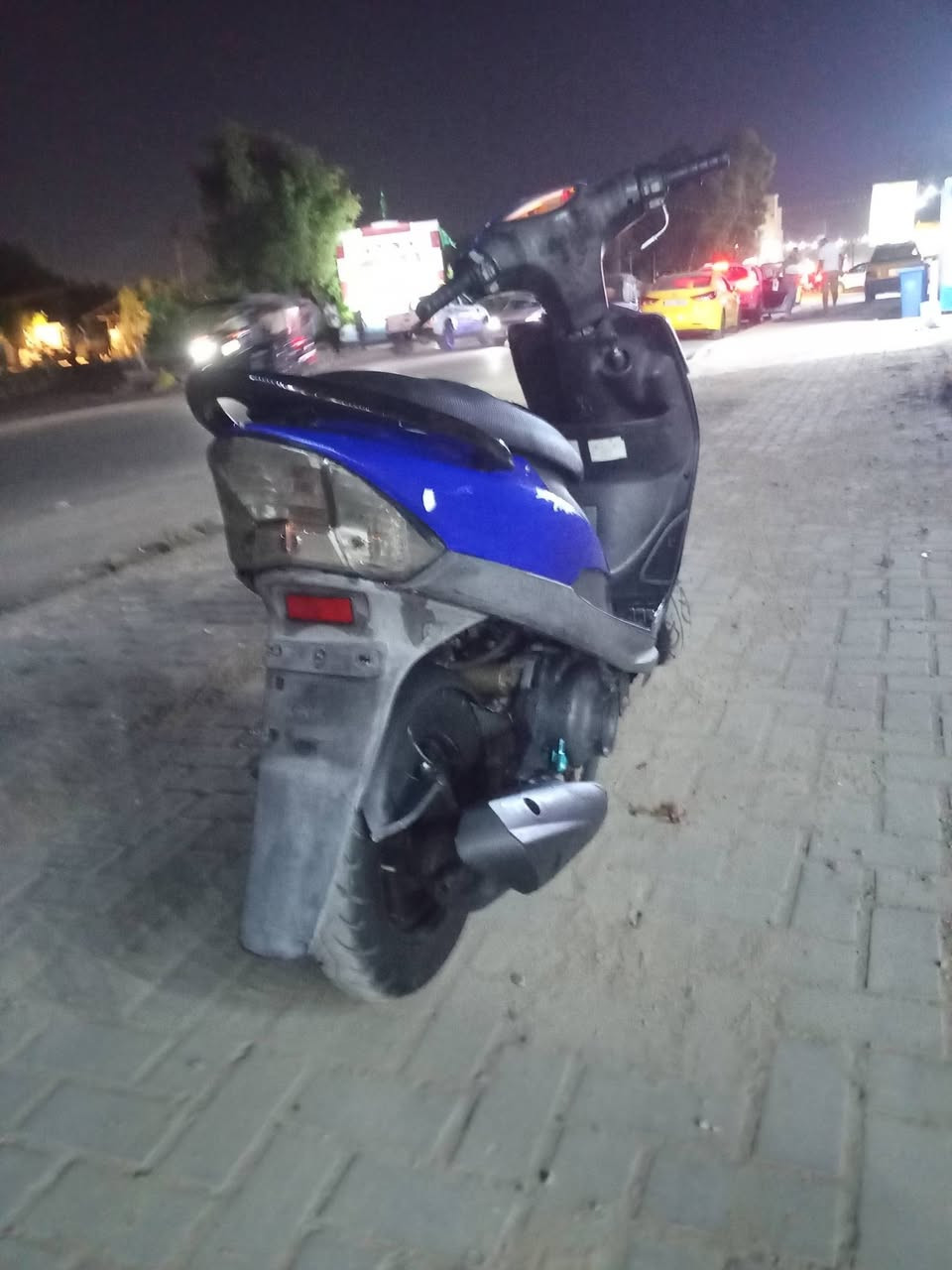 السلام عليكم ماكس عدله للبيع دراجه ملحه ختم واحد ويه لمكينه فقط كفر تايون دراجه سلف كابريتر بلادي كهربايات كيلو مترر كله شغال دراجه شلعه ومعدل خير من الله السعر 525بيهه مجال قليل مكان بغداد شهداء البياع رقم الهاتف ***********
