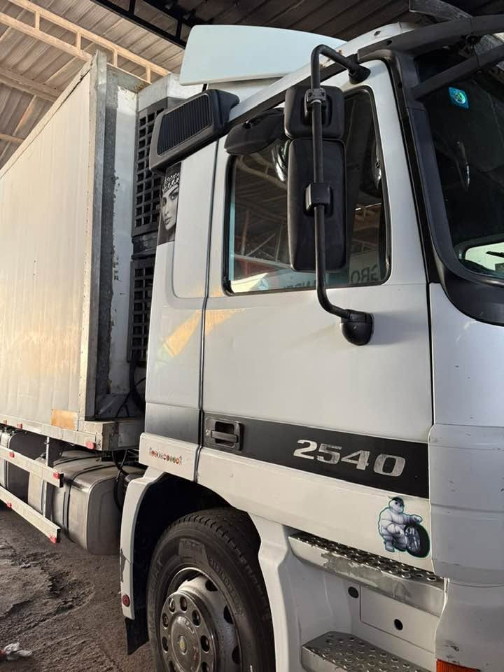 براد سحال ٢٠٠٢ موديل سياره معلايه
سعر 3500$ بي مجال موشراء لا يعامل رحمه لوالديكم (***********)
