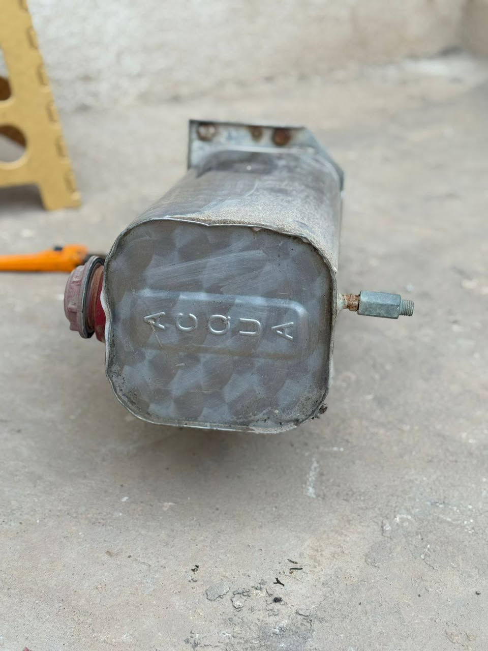 سلام عليكم تانكي ماء بلادي قلاب للبيع السعر 100 للستفسار ***********
