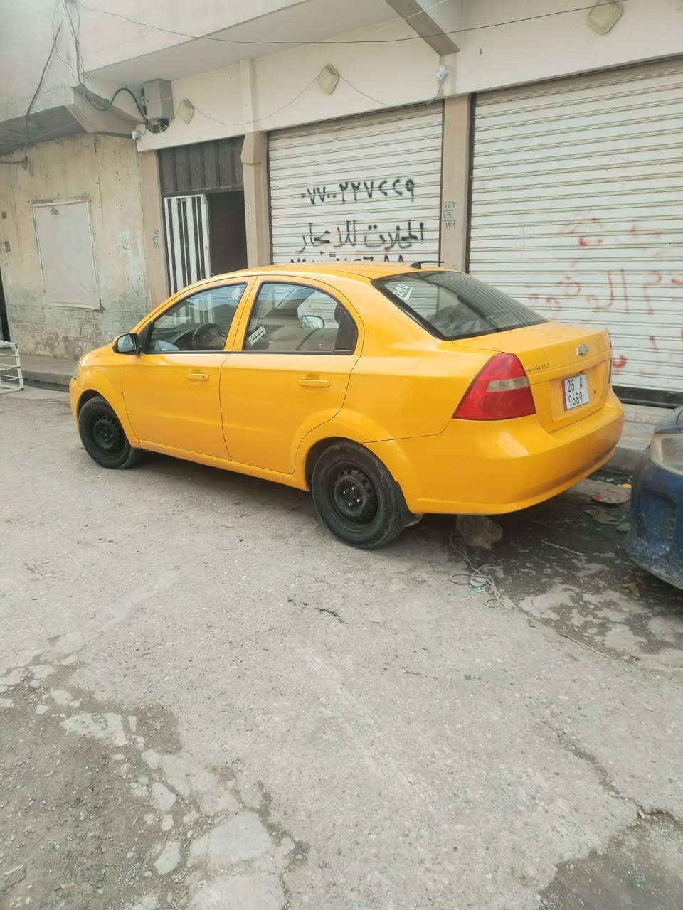 السلام عليكم ورحمة الله
اڤيو 2007

كوري 

ضرر فقط باب بدون ايرباك 

محرك كير شرط 

سنوية وهزة جديدة سيارة بأسمي تحويل شرط 

السعر 50 

عنوان موصل 

رقم صاحب السيارة ***********
