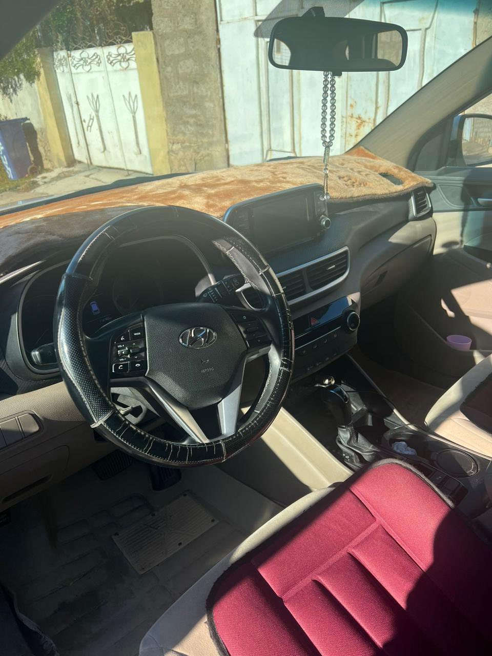 للبيع فقط
توكسان كوري موديل 2020 ابيض اللون

رقم سليمانية محرك حجم 2000

3 انظمة قيادة

سايد بريك . عداد المشي 114 كم

كلين ماعدا ضربة خفيفة في باب السايق معدل بارد بدون صبغ

وكالة بأسمي و شرط التحويل

السعر المطلوب 210 

للتواصل ***********
