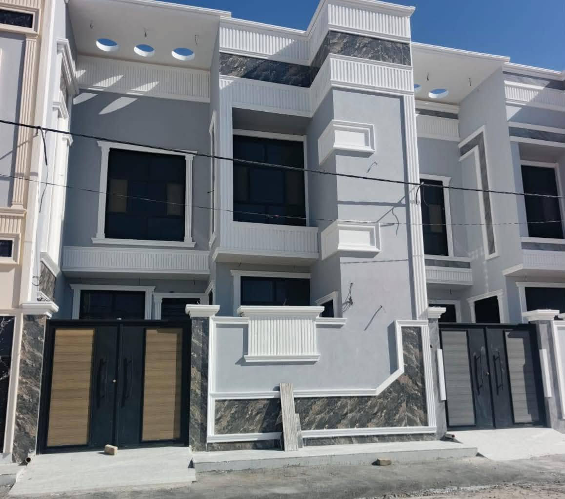 دارين سكن للبيع 
طابو زراعي سند ٢٥ 
داخل مجمع الروان 
منطقة التقيه 
المساحة لكل دار 150 M الواجهه ٧.٥
بناء حديث بعده مامسكون 2026
يقع على شارع بعرض ١٥ متر 
٤غرف نوم /صالح عدد٢/ استقبال/مطبخ/مجمع صحي
                     مراجعة 
مكتب مهدي العتابي ديوانيه الجزائر مقابل فندق برج الامراء 
 للاستفسار
0725377632 مهدي العتابي 
*********** حيدر الفتلاوي
***********
