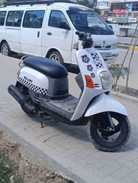 كوكسي • بوليسي • نقص قبق بنزين