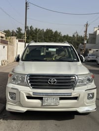 لاندكروز للبيع   2014 بريم   ماشية 73  الرقم بغداد السياره بأسمي  السع...