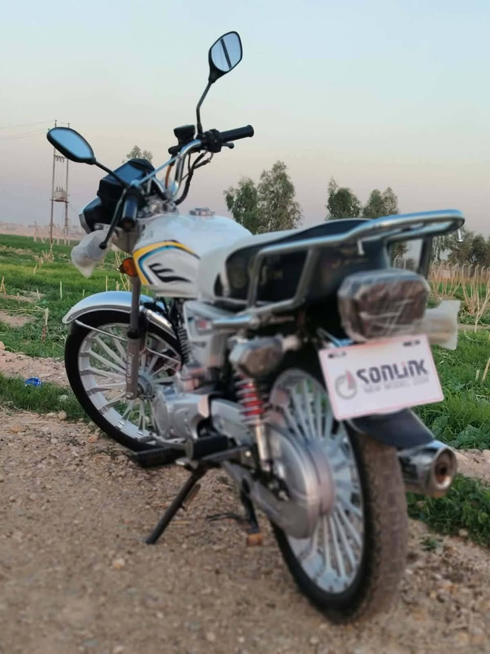 ماطور للبيع ربعه  وعشرين ماطور وضع شريكه مثل ماتشوفون بلصور سعر سبعميه وخمسه وعشرين وبيه مجال 🫴*********** وبيه واتصاب ولموشراي لا يتصل
