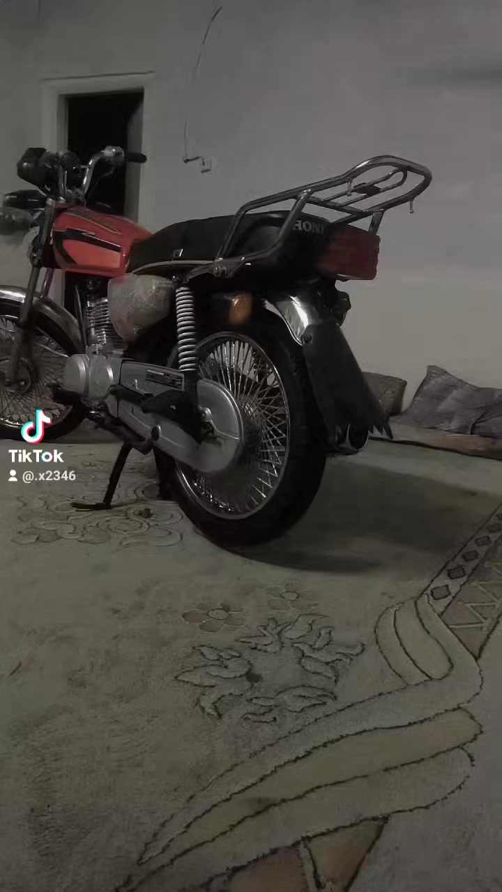 دراجه اربعه كير موديل 22 سعر  450 قفل  بدون اوراق ضايعات وكفلهه عشاير وسرقه دراجه نضيفه


**إذا كنت صاحب هذا الإعلان وتريد حذفه لأي سبب، رجاءا أرسل رسالة إلى الدعم الفني**