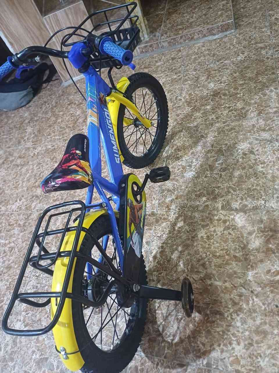 بايسكل للبيع استخدام كولش قليل نضيف  اي ضرر مبي عملي  اخذنا ب90نبيع 60وبي مجال 
***********
