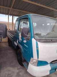 كيا ساَمسوك • ٢٠٠٠ • بلد