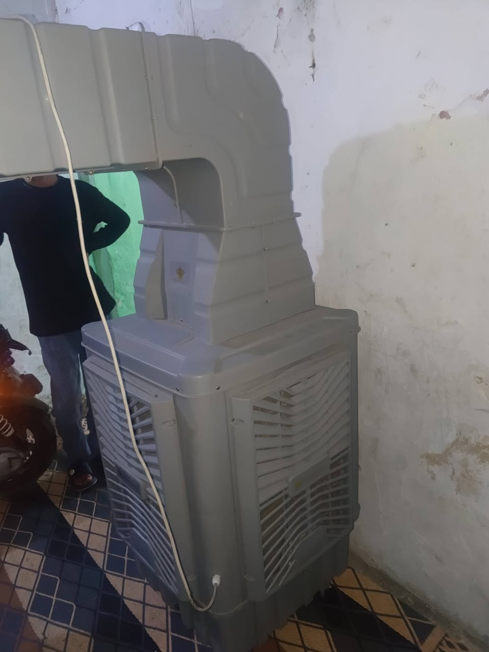 سلام عليكم مبرده حجم 60 ستعمال قليل سعر 275 وبيه مجال مكان مدينه صدر قطاع 18 رقم بي وتساب ***********

