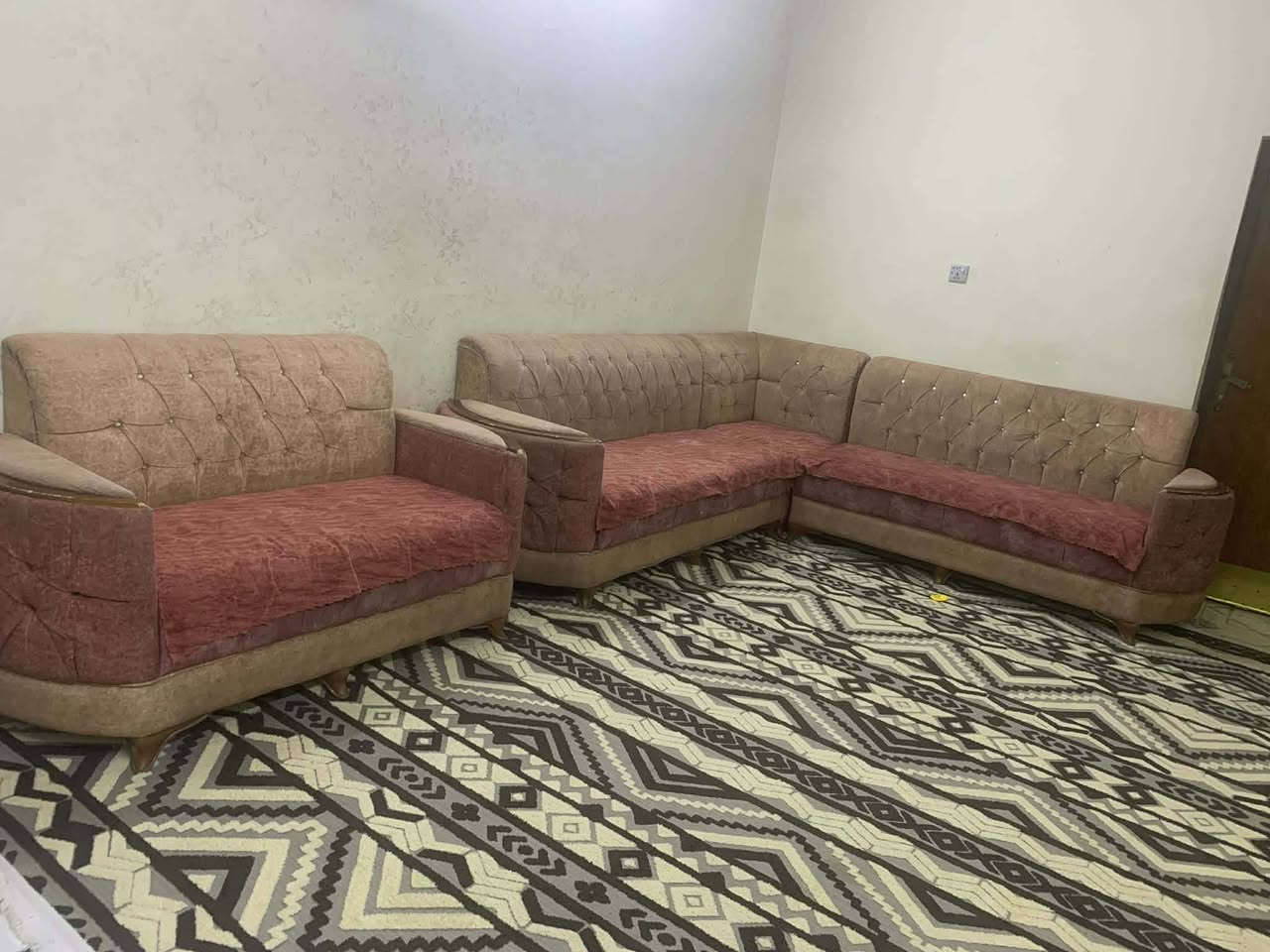 ديوان تفصال ٨ مقاعد نضيف بدون ضرر السعر ١٧٥ وبي مجال بسيط


**إذا كنت صاحب هذا الإعلان وتريد حذفه لأي سبب، رجاءا أرسل رسالة إلى الدعم الفني**