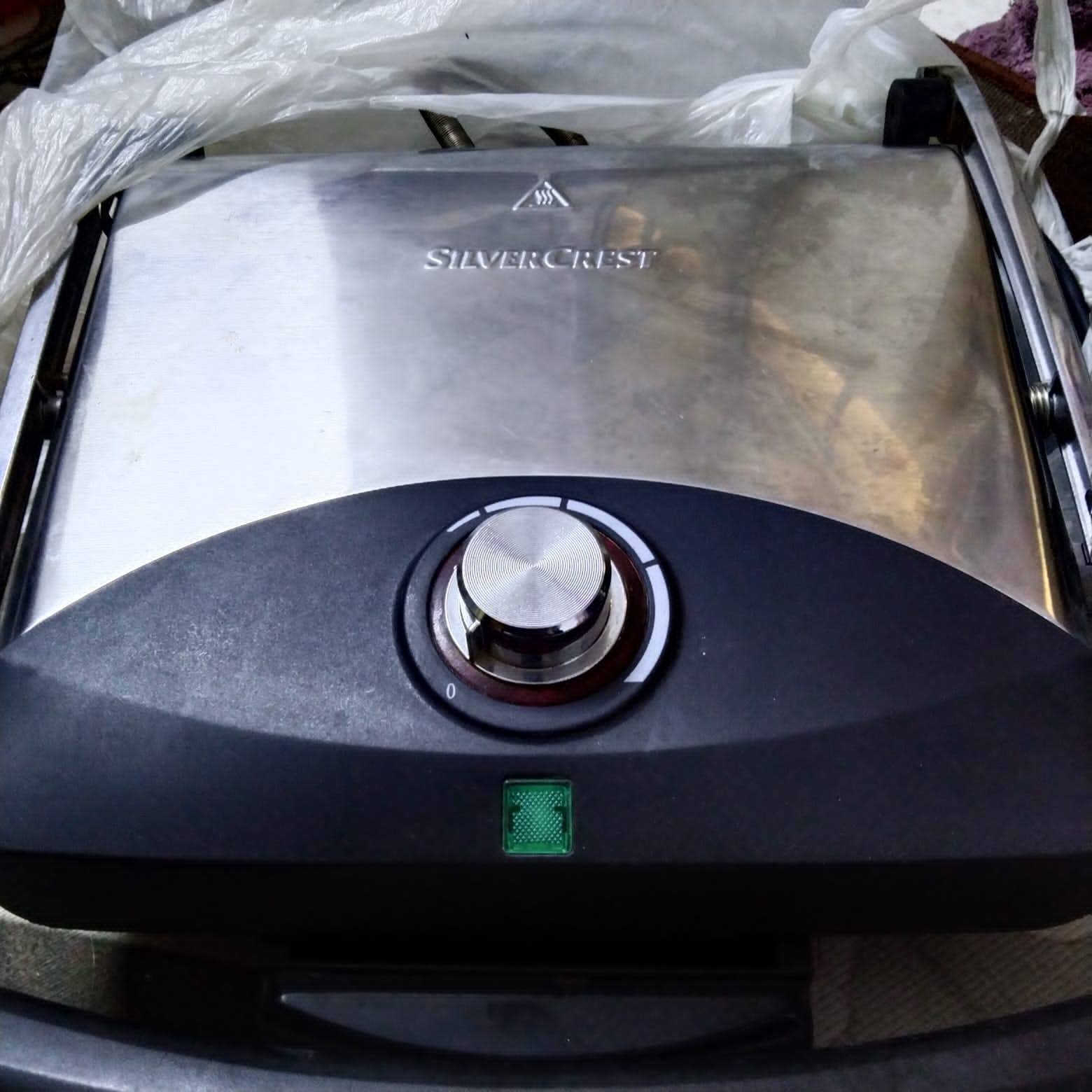 السلام عليكم اغراض للبيع كلمن وسعرة وحيل مستعجلين على بيعتھم وكون بأسرع وقت بسبب الشيلة للاستفسار خاص اوعلى ھذا الرقم ***********والموشراي لايدخل رجاء........
