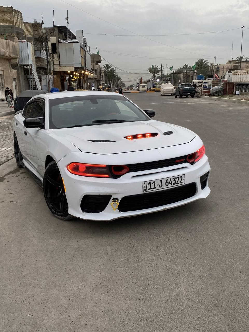 سلام عليكم 
للبيع او مرواس. حسب القناعة امريكي. كوري 
جارجر 2016 RT فول رياضي كزوزات نصبه ويل تحديث كله يخبل السياره حلوه وبل عافيه عل ياخذها السياره كلشي مذكور بالمنشور السونار وكل الصور موجوده اتصل وبيك خير وتدلل 
اتصال. ‭0782 724 4019‬
واتساب. ‭0770 736 7647‬
