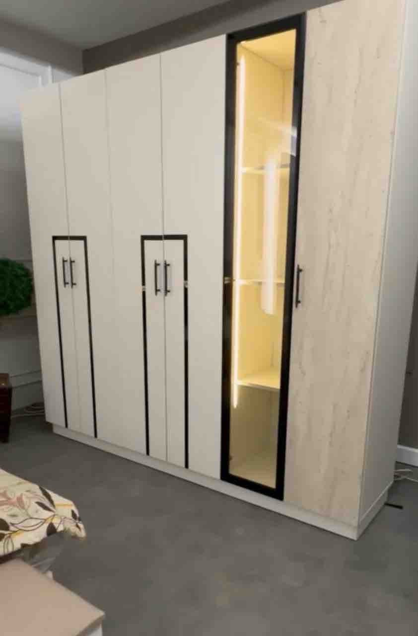 غرفة نوم تركيا 
*معمل اصلي دافنس*

*نفس الصور والفديو طبق الاصل*

*سرير مخزن* 

*اناره بالكومديات*

ملاحظة الشد مع التوصيل مجاني
عروض اسعار مناسبه 
الغرفه جديده 

التواصل وتساب ***********