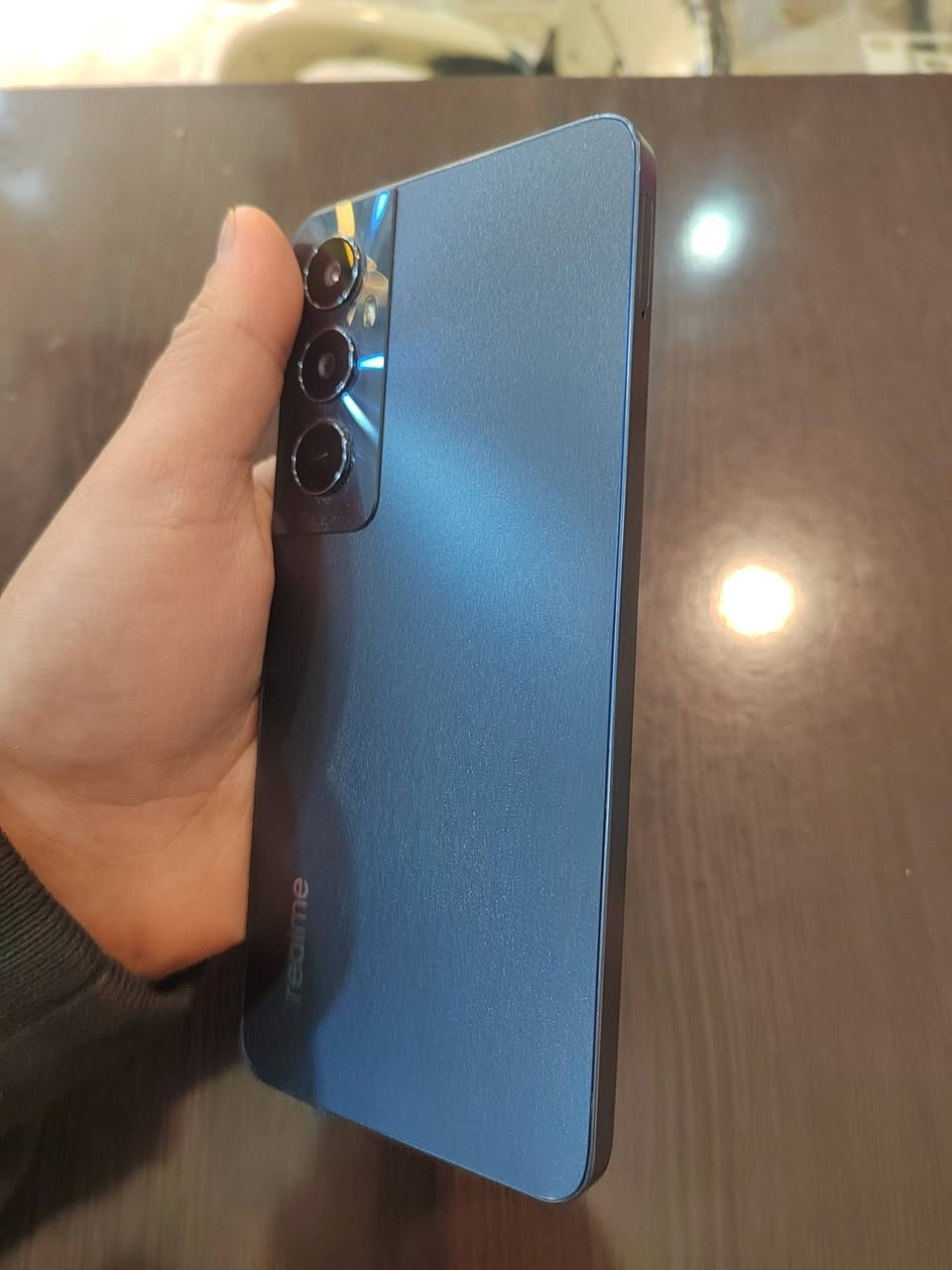 السلام عليكم جهاز ريلمي سي 65 ذاكره 256 رام 16 8 +8 مستخدم شي قليل بدون غراض شرط جلخ مابي السعر 150 الف مكاني جانب الأيمن حي 17 تموز ***********
***********
