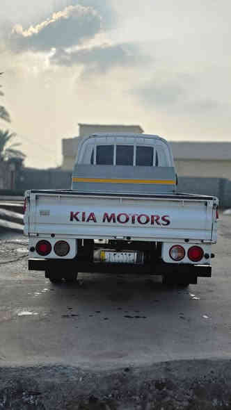 السلام عليكم 
للبيع كيا بنكو موديل 2015رقم واسط سنويه 2029 بأسمنه..محرك 2700مفتوح لاتنقيص ولاتبخير... السياره جديده وجاهزة من كلشي 
مكفولة كفاله من الصبغ والفتح والتبديل 
شاصي واظح...تخم تاير جاهزه مجهزه 
العنوان بابل الشوملي 
السعر 107
***********واتساب
***********
