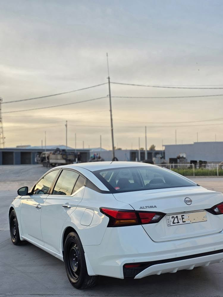 السلام عليكم ورحمه الله وبركاته 
نیسان التیما 
2023 
رقم سلیمانی الجديد
بچم كبس
بدووووووون ايرباگ
ماشيه 41 مايل
سنويه لحد 2030
جامرلاغ سکن صبغ وباب سکن مبدل بلاد فقط
رادار 
حجر 
كشن كهرباء
بدون دواخل شرط
بدوووووون ايرباگ
گير محرك كفاله 
صور السياره والسونار وصرو الحادث بالمنشور
السعر 159 وبي مجال بسيط للشراي 
مكانه کلار 
الخاص مفتوح
للاستفسار
 *********** السليمانية, العراق
