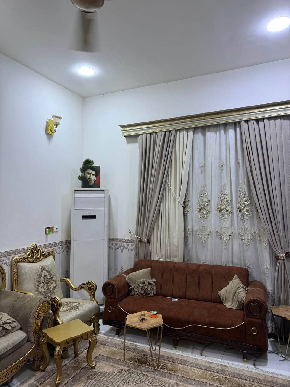 بيت مساحته 125متر للبيع طابقين كامل بناء حديث فول في الماجديه شارع الجامع للاتصال *********** عمارة, ميسان
