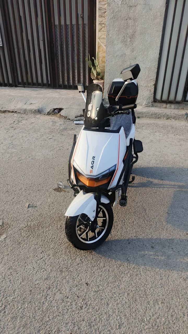 دراجة شحن سكنس بطارية ليثيوم بصمة وسويج كفالة من الشخط البطارية اتمشيك 65 كيلو حقيقي البطارية 40 امبير مكاني بغداد الشعب السعر مليون اومية 1100
الملف 2500 واط


**إذا كنت صاحب هذا الإعلان وتريد حذفه لأي سبب، رجاءا أرسل رسالة إلى الدعم الفني**