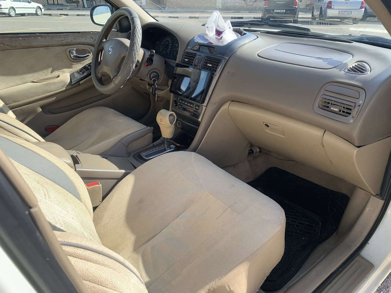 نيسان مكسما  2008 مزاد وزارة الداخلية سياره حداديه جديده استوني مبدله تبريد شغال تخم تاير باتري جديد  مكاني ميسان سعره 40 
***********
