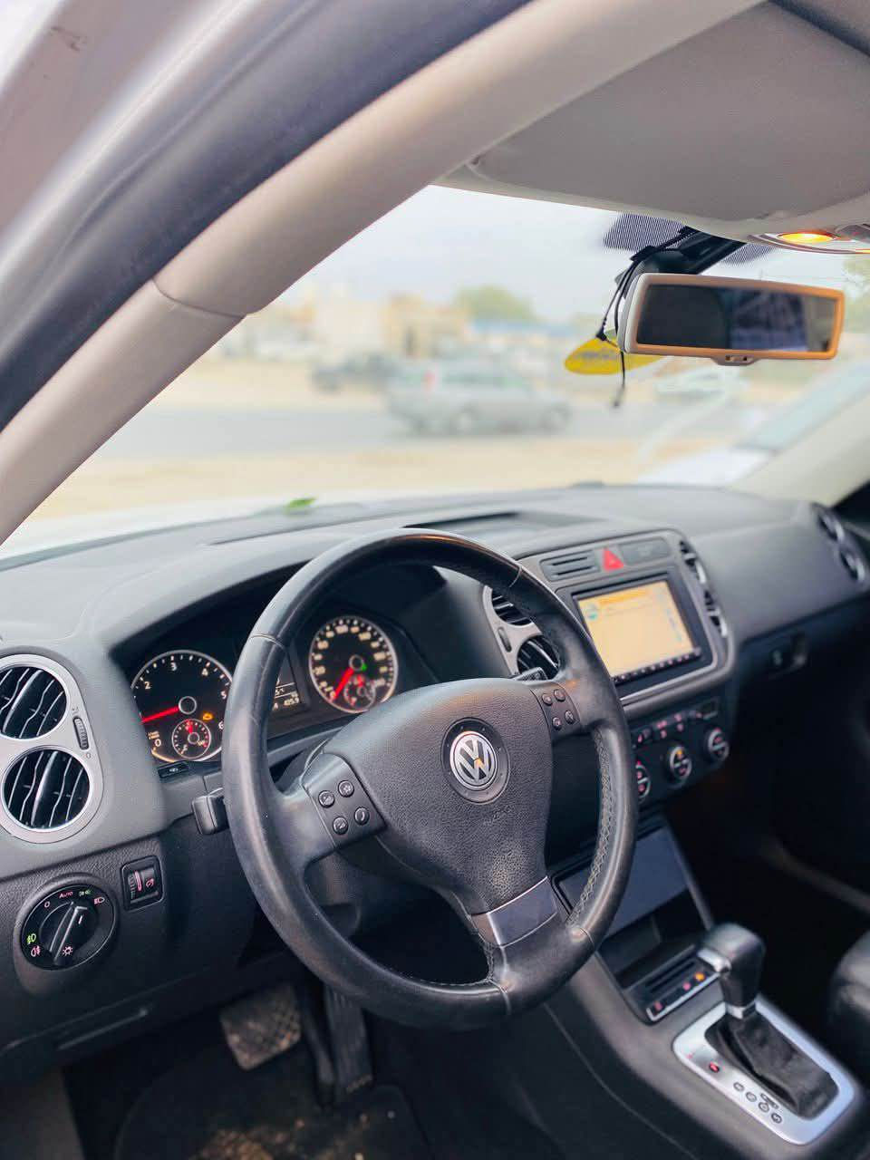 كولف 2000 t
2010
تاك وان
رقم بغداد 
فول موصفات السياره 
كشنات جلد
تدفئه كشنات
حساسات
سلايد
لايتات زنون
بعد بيها موصفات مذكرتها 
‎السعر ب85 ورقه فقط
*********** بغداد, العراق
