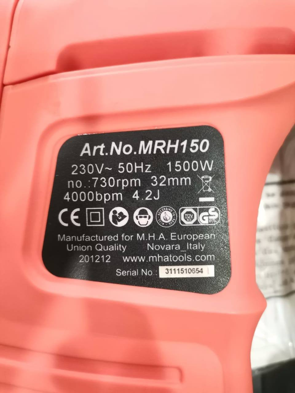 من رخصة الآدمن المحترم
يتوفر دريل همر درجة أولى 1500 واط حقيقي
السعر 75 ألف 
التوصيل مجاني لكل محافظات العراق
للحجز: واتساب ***********
