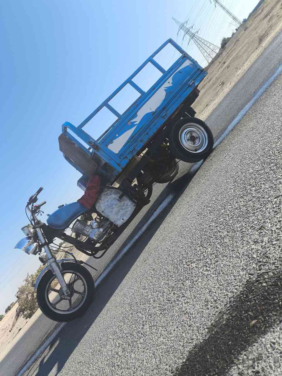 سلام عليكم كربلائية مديل 2022ادوات ادوات ستوته جديده بمعنى الكلمة محرك قبل 4ايام شديته ستوته كله بلاديه بدي بس هاذه وياه اكفله من بوكه وسرقه والعشاير كهربائيات كله شغاله من طول لطول نكره سلف شاصي كفاله من لحيم ولخياس تخم تاير باقي كله بلادي بس بدي ومحرك مبدلات  بيه مضخم ستوته جاهزه مال شغل سعر 1500وبيه مجال لشراي عنوان البصره خور الزبير ***********متواجد وتساب.
