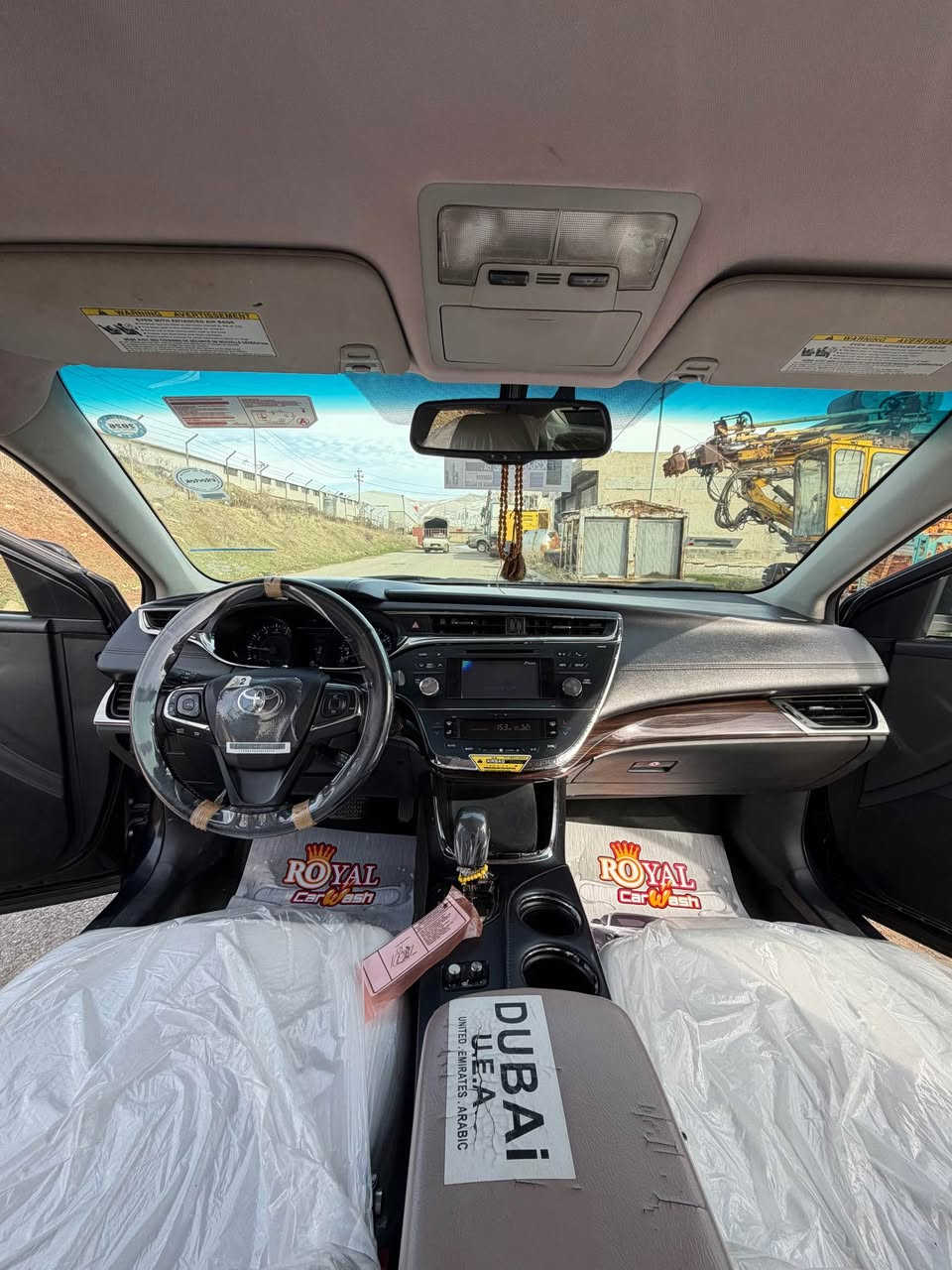 ئەڤەلۆن ٢٠١٣ مواسەفاتxle سەیارەکە ٣ پارچەی بۆیاخە بەس سەر لایتەکە کەمێک مەعجونە ئەویش بە عەیب حساب نیە  فول مواسەفاتە بەس سلایت نیە ناوزەرد کوشن جلد کوشن هیتەر بەسمە تەحەکومات سەر سوکان تەحدید سورعە سەنەویو ڕەقەمی تازەیە گێرو مەکینەی بەشەرت برخوی با نەدراوە سەوتی دیجیتاڵیشی نیە نرخی ١٥٧ مەجالێکی زۆر کەم بۆ پەیوەندی *********** السليمانية, العراق
