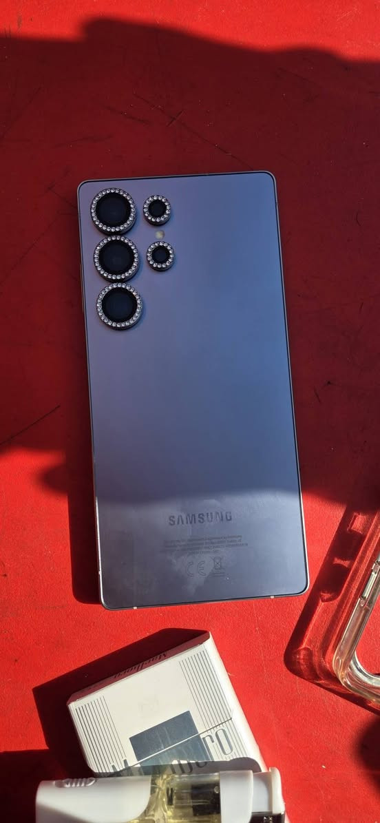 سلام عليكم جهاز اس 25 الترا ذاكره 256 ضمان عين الفهد مستخدم  5اشهر ستخدام بيت مال بنيه نضافه 100 محلقات كامله مشتري من عالم القلعه العنوان بغداد 

السعر :مليون وميه وخمسين 1150 
***********
