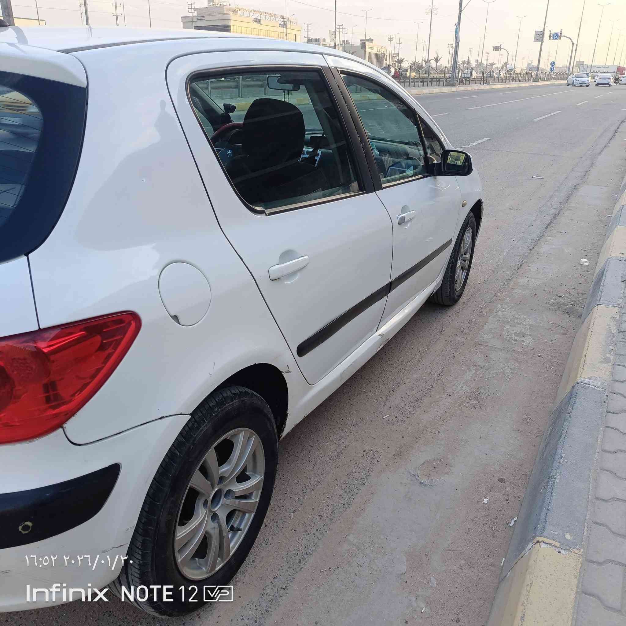 بيجو 307 فرنسي للبيع
موديل 2006 حجم المحرك 2000 سياره جاهزه تبريد  كهربائيات تخم تاير جديد دواخل نظيفه رقم كربلاء انكليزي سنويه لل 27 اباسمي السياره السعر 55 وبيه مجال
للتواصل 
***********
***********
