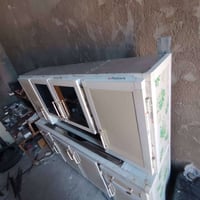 كاونتر قطعتين سنكي مستخدم  السعر 250   واتساب  07850016755