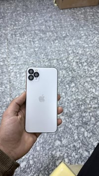 ايفون ١١ برو ماكس • ٢٥٦ • ابيض