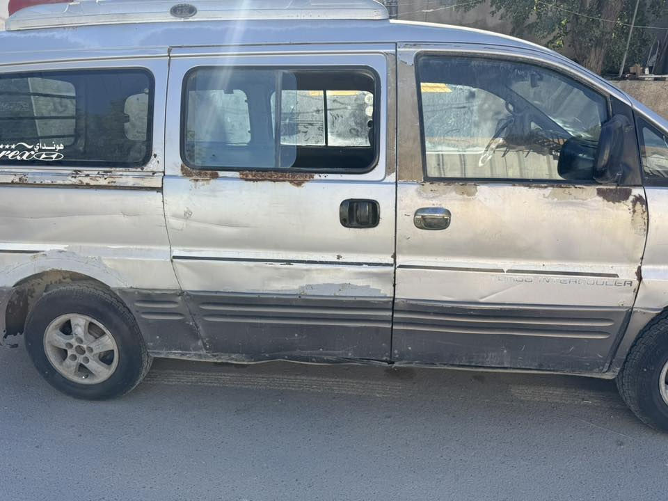 السلام عليكم   ستاركس ٢٠٠٧ رقم بصره احمر راعيها موجود و يريد تحويل بيها خياسات كما موضح بالصوره ( تخم تاير جدد و صدر كامل جديد ) بيها كم نقوصات  السعر ٤٠ مكاني بغداد الرقم : ***********
