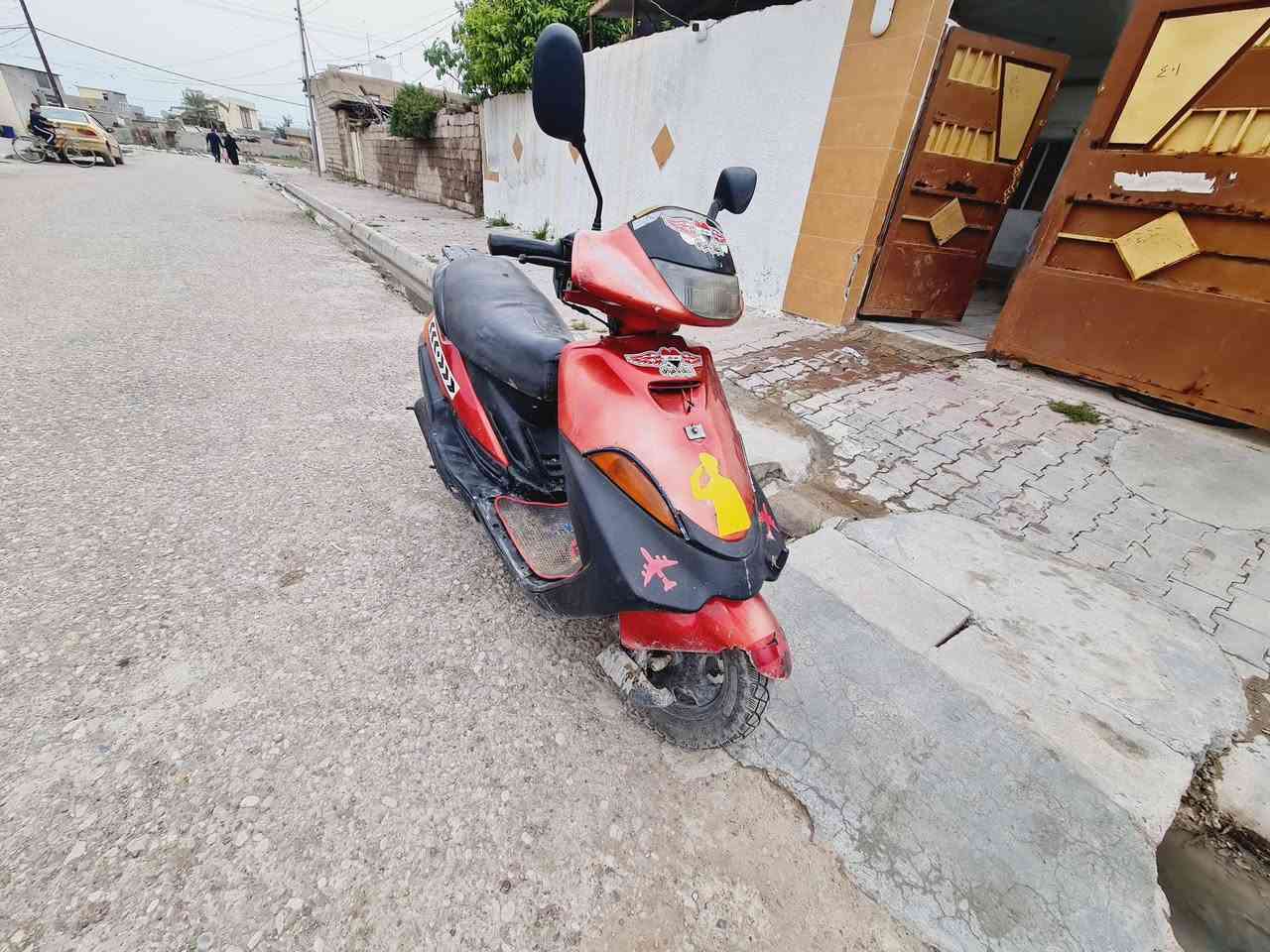 دراجه فراشه ياباني شغاله سلف وهندر كهربائيات كلها شغاله مكينه جديده للبيع السعر ٢٥٠ بيع او مراوس ***********
