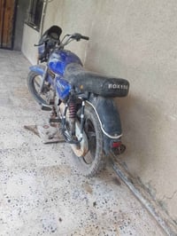 دراجة للبيع بوكسر نضيفه  للاستفسار أتصل 0790256235/07500557978