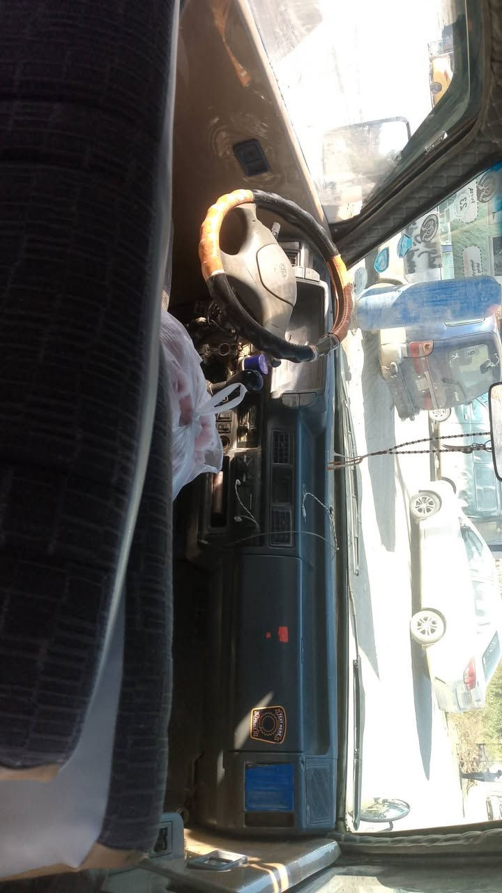 السلام عليك كيه بسته موديل 1993سياره كامله مكينه كير تخم تاير باتر سلف داينمه بم كله جديد دوشمه جديده ذابله غرفه كامله شواصي كفله مصفر مرور صاحب السياره ***********
