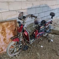 قيم وخذ دراجه متروكه صارله فتره  07815329210