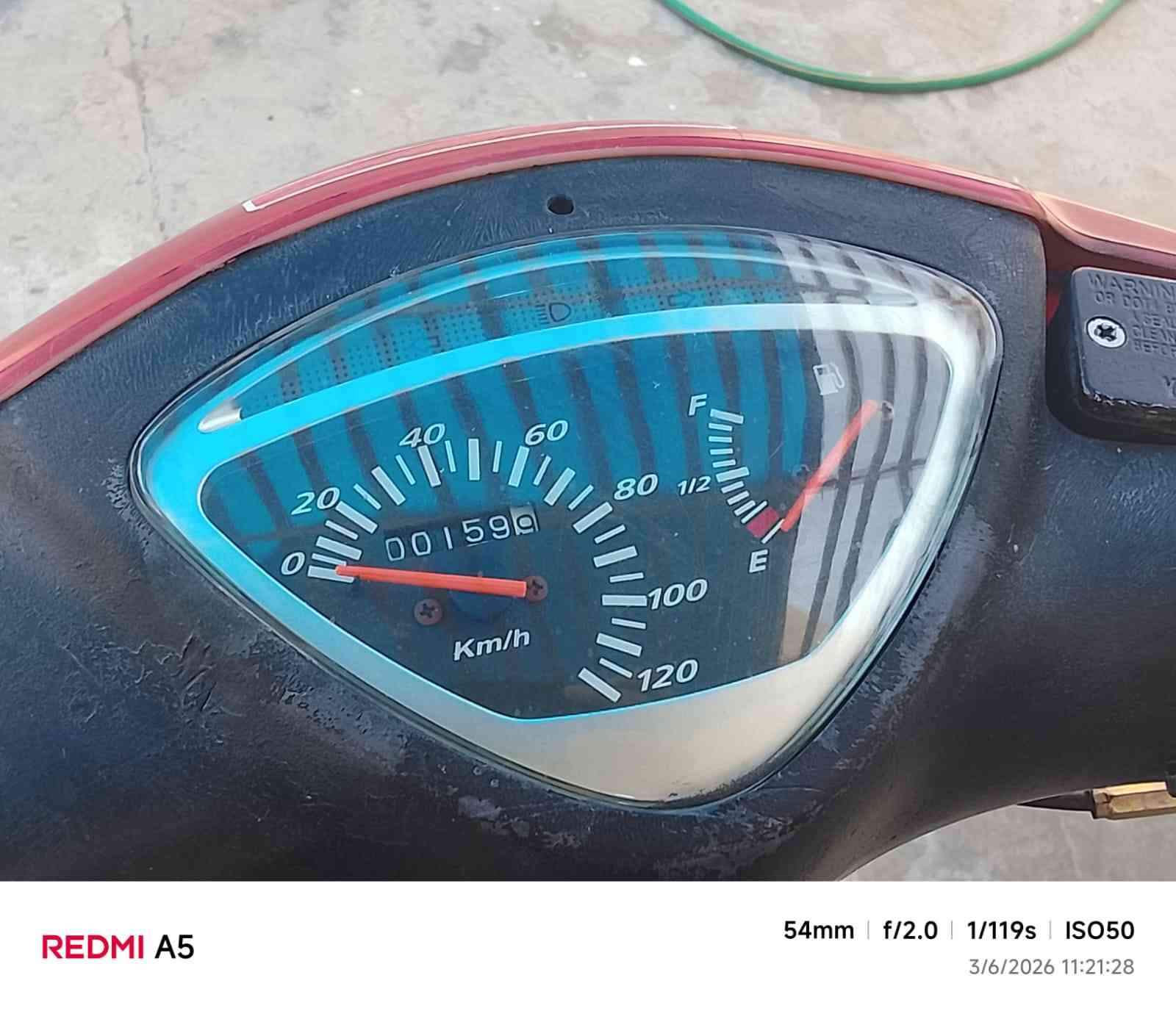 السلام عليكم
دراجة ماكس عدل 120 
دراجة كلش نضيفة 
بوشة 55 شلعة 
صلنصة رياضي Fm
سلف رياضي شغال + هندر اول دفره 
دبلات رياضي 
الكهربائيات كله شغالة + الكيج شغال 
الدراجة مكفولة من كلشي وكلش نضيفة 
سعرها 550 وبيها مجال قليل 
العنوان: سامراء. حي المعمل


**إذا كنت صاحب هذا الإعلان وتريد حذفه لأي سبب، رجاءا أرسل رسالة إلى الدعم الفني**