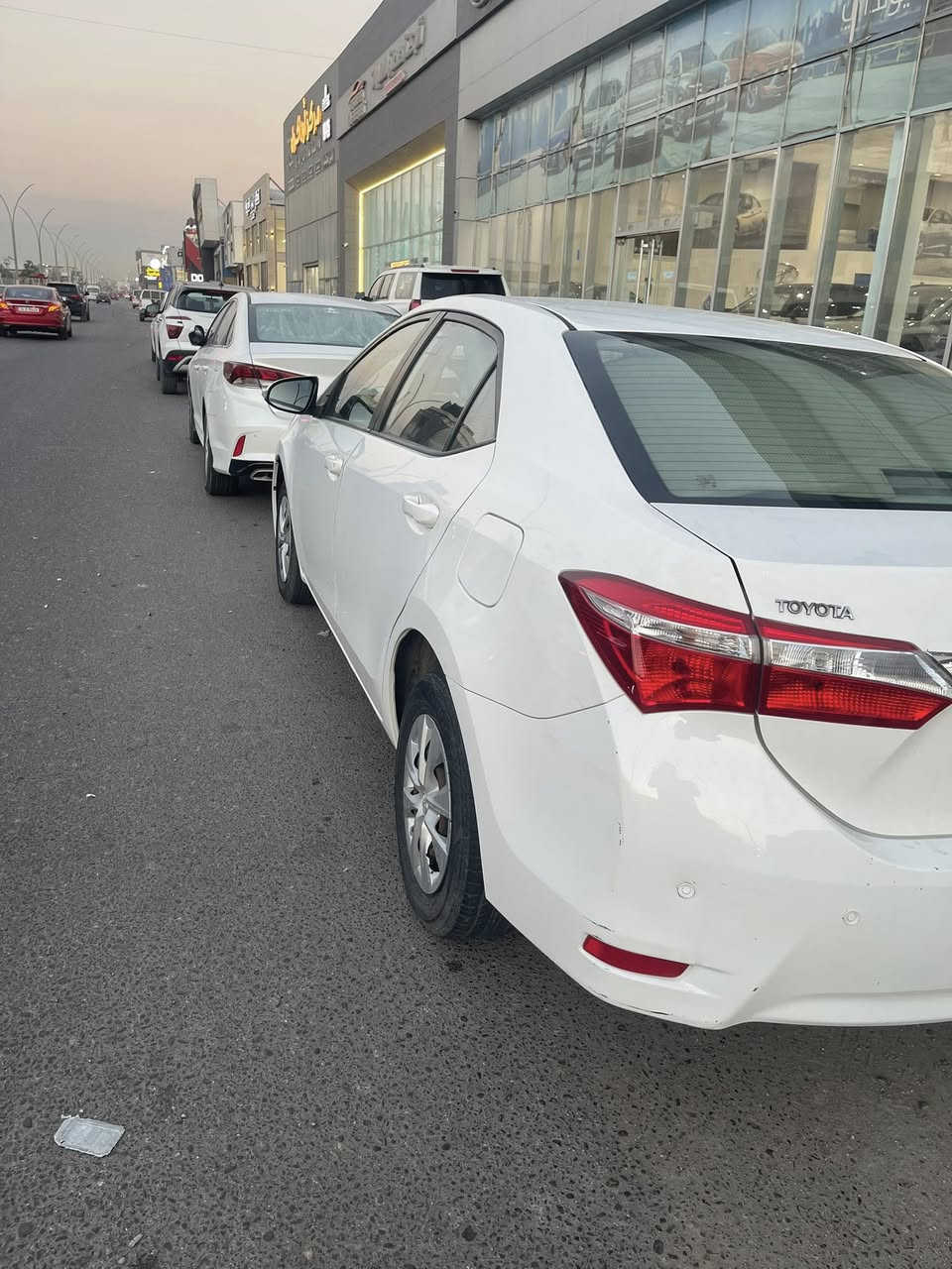 السلام عليكم كورله 2015 خليجي بصره بأسم للبيع ماشيه 133 الف مكفوله صبغ لكن بيها بارد والسياره جاهزه وسعرها 145 وبيها مجال ***********
