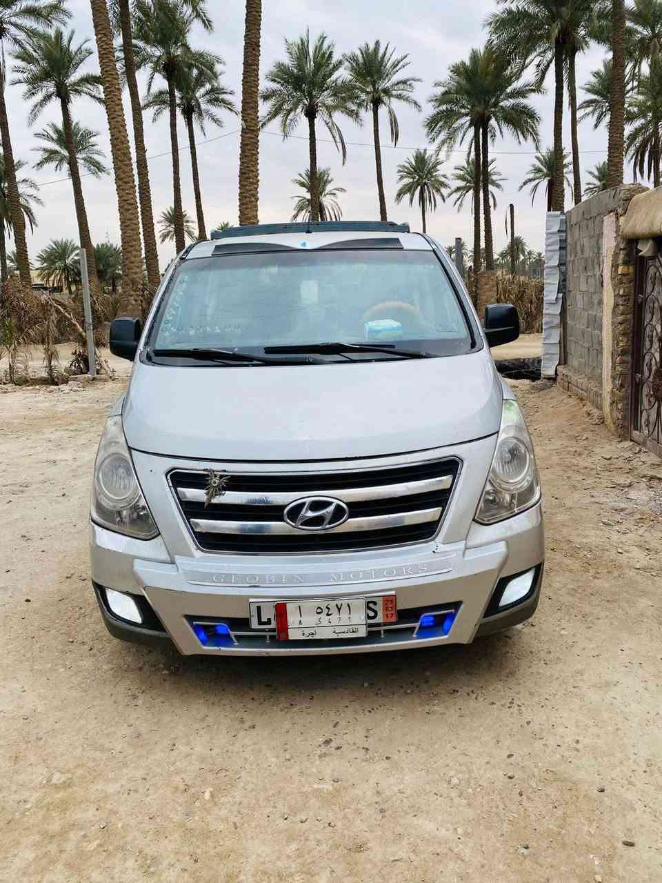 ستاركس 2009مسكر اصل مكفوله مكينه وكير وحداديه وتاير كله جديد داخل نضيف سنويه جديدة تبريد فول***********
