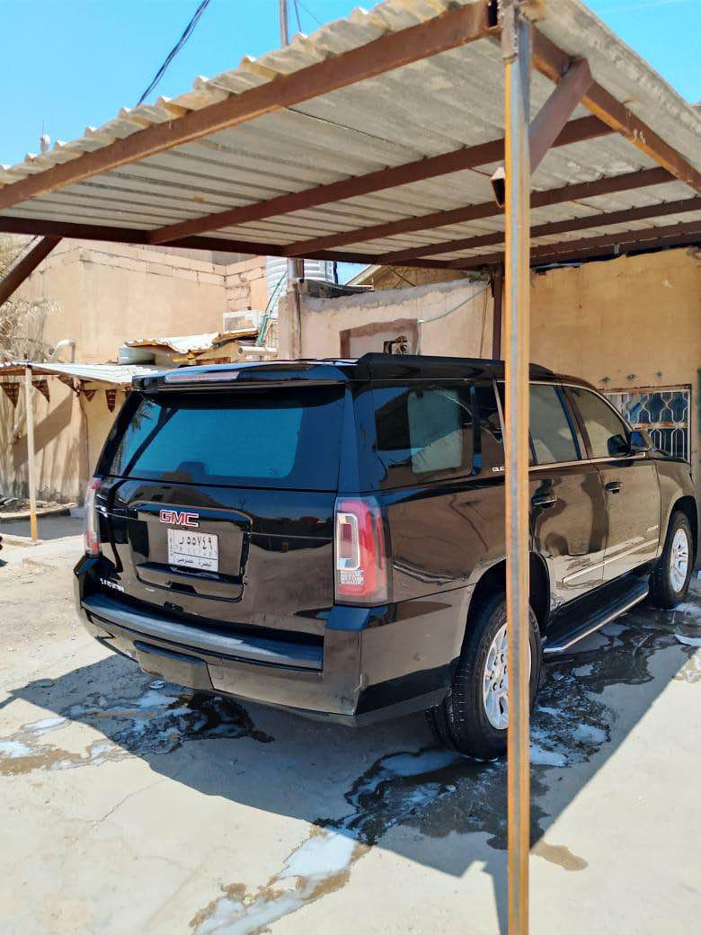 يوكن خليجي باسمي 
 سعر 280 وبيها مجال
بيها خمس قطع صبغ  العنوان البصره 
للتواصل على رقم *********** البصرة, العراق
