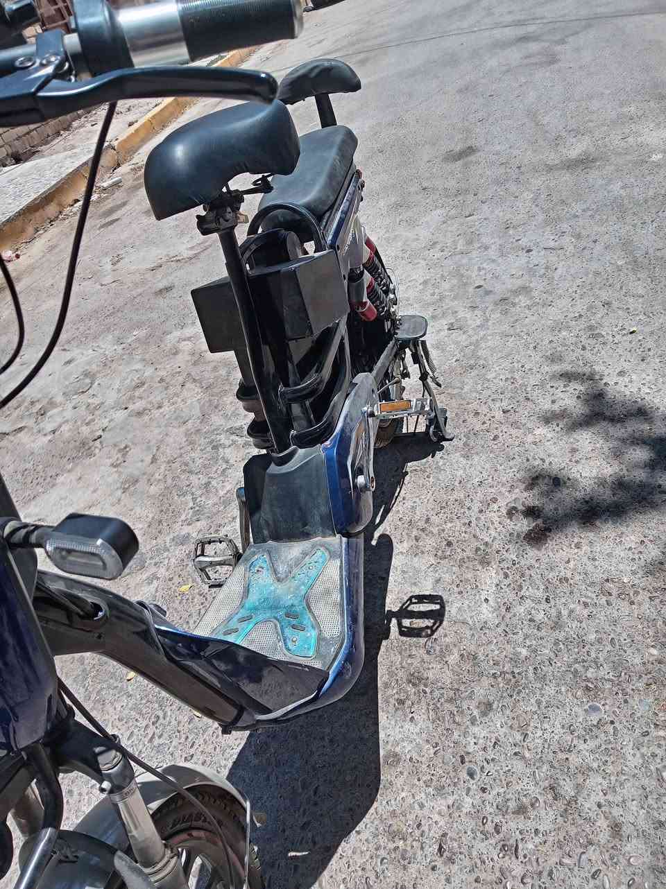 سلام عليكم دراجه شحن فول مواصفات بس السلك عطلان ب300 وبيهه مجال ***********
