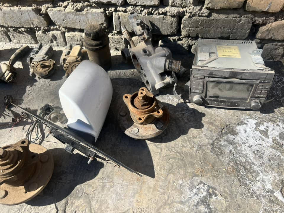 غراض سوناتا للبيع المكان كوت  قضاء الحي  ***********
