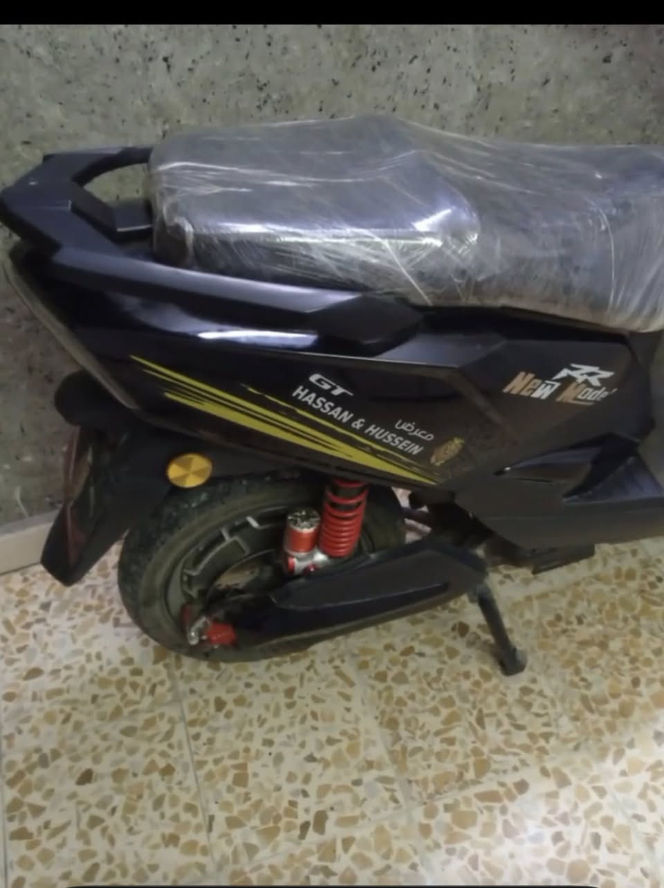 دراجه شحن سكنس للبيع 2025 ليثيوم نضافه فول السعر 950 وبيها مجال ***********
