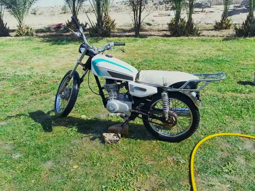 سلام عليكم درجة للبيع  مكينه انتنس   كلك مكفول عن السرقه مكان دوانيه   شافعية سعر   خاص


**إذا كنت صاحب هذا الإعلان وتريد حذفه لأي سبب، رجاءا أرسل رسالة إلى الدعم الفني**